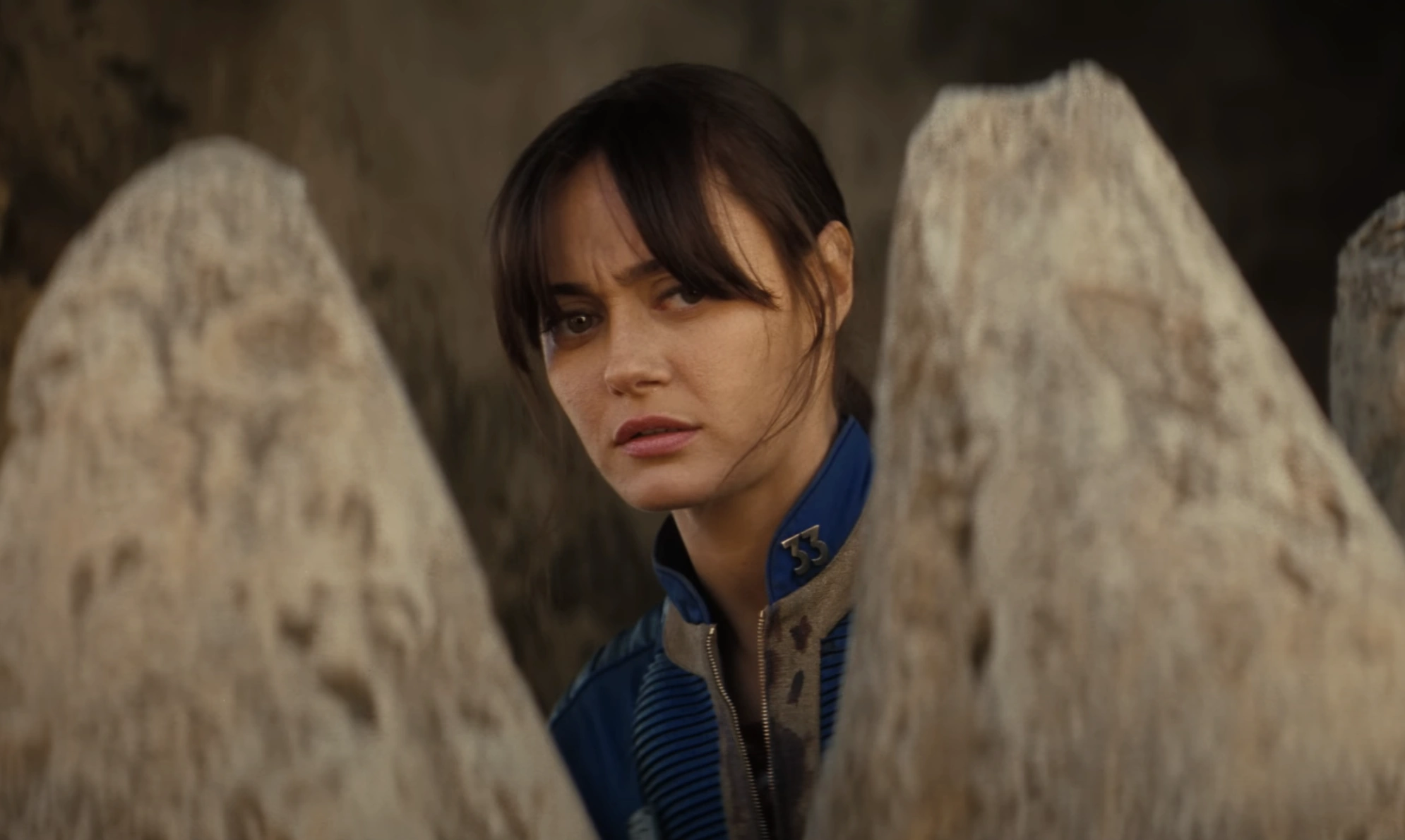 ディンキーの中から見下ろすルーシー