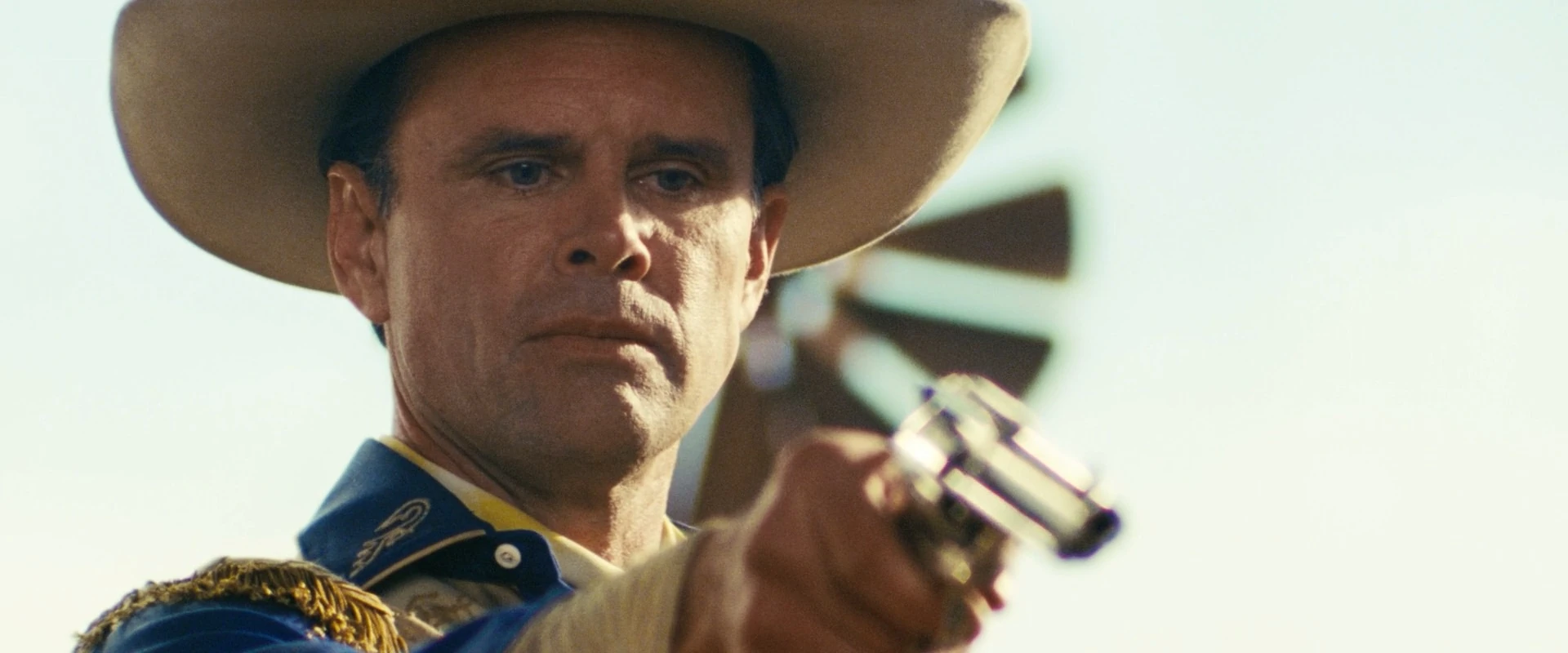 映画『The Man from Deadhorse』の撮影セットで使用されたリボルバー